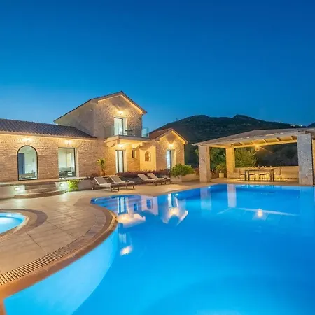 Kaminia Blu Vila